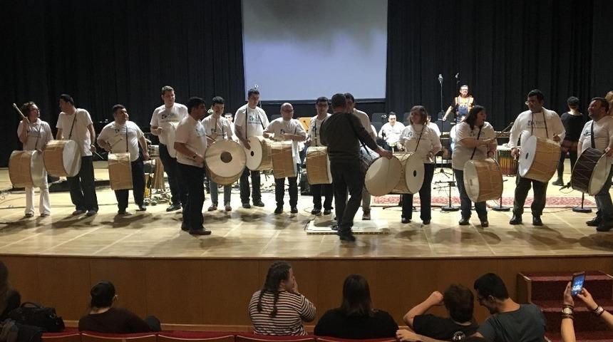 İzmit Belediyesi ritim grubu İstanbul&rsquo;da sahne aldı