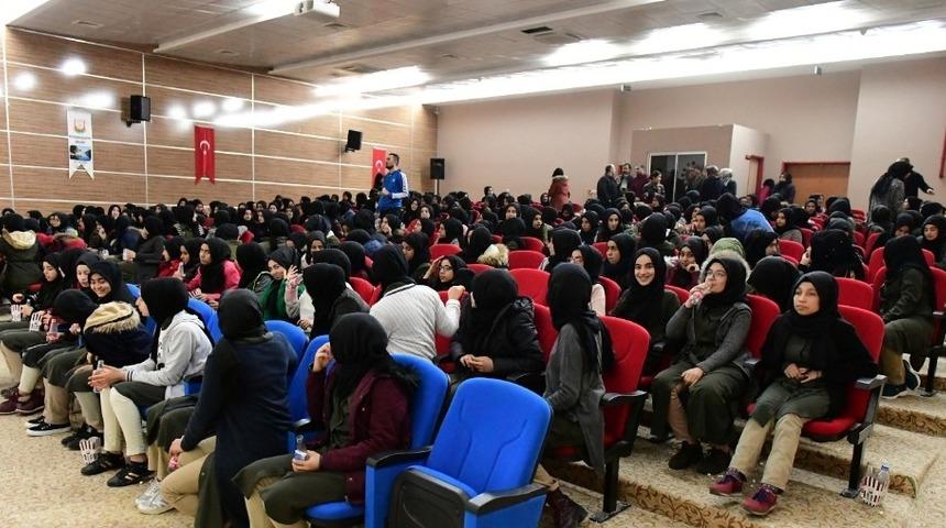 &Ouml;ğrenciler sinema ile buluştu