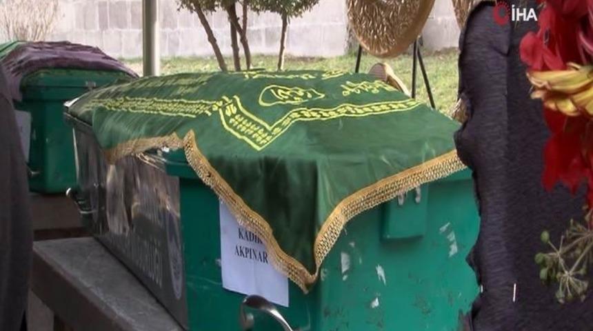 Karbonmonoksit gazından zehirlenerek hayatını kaybeden inşaat bek&ccedil;isi toprağa verildi