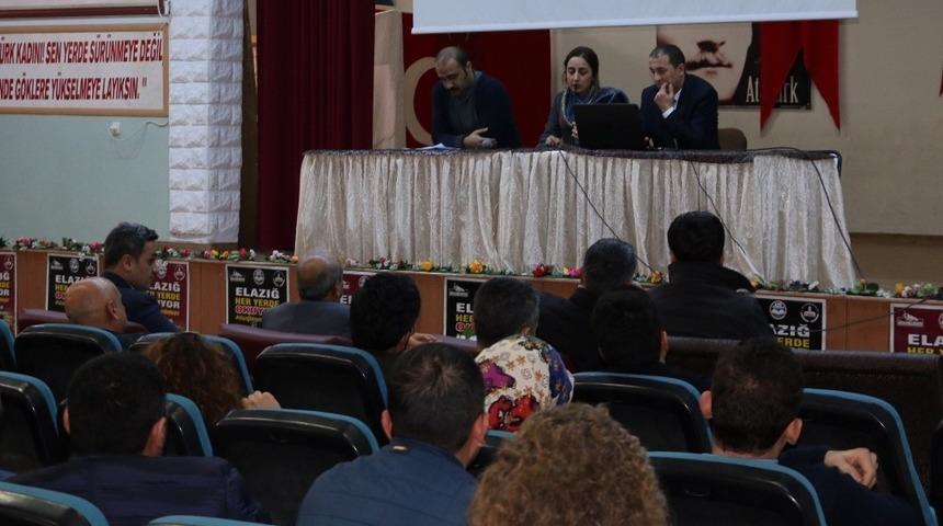 Elazığ&rsquo;da rehber &ouml;ğretmenlere "Koruyucu Aile" anlatıldı