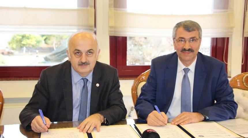 İŞKUR KT&Uuml; ile geleceğin mesleği kursları i&ccedil;in imza attı