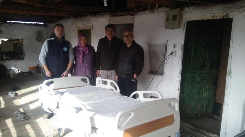 Engelli kadına b&uuml;y&uuml;kşehirden elektrikli hasta yatağı