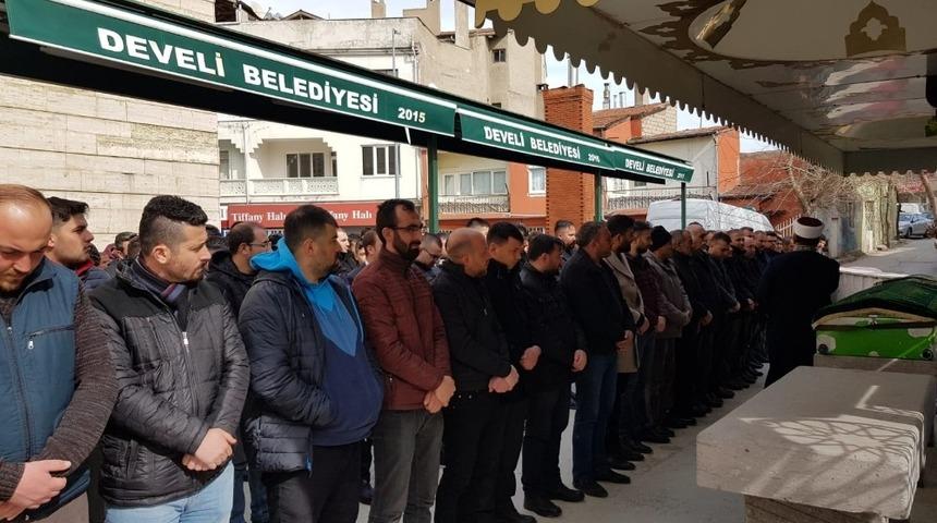 3. katan d&uuml;şerek hayatını kaybeden k&uuml;&ccedil;&uuml;k Ali son yolculuğuna uğurlandı