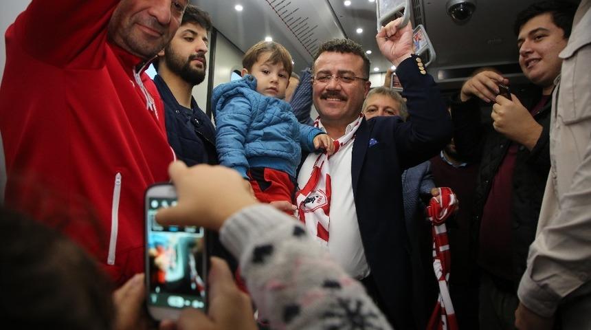 Taş&ccedil;ı: "Katılımın y&uuml;ksek olması bizi mutlu ediyor&rdquo;