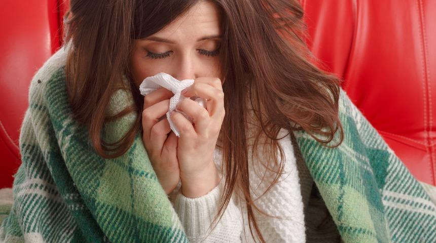 Grip nasıl ge&ccedil;er? Gripken yediğiniz besinlere dikkat!