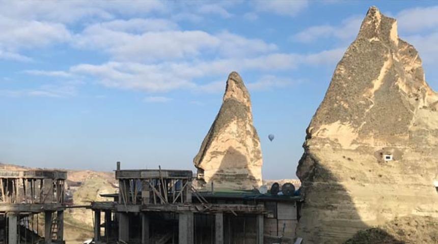 Nevşehir'deki peri bacalarının yakınındaki otel inşaatı durduruldu