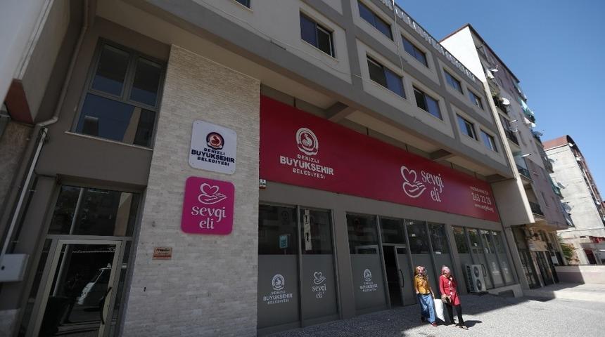 Sevgi Eli 13 yaşında