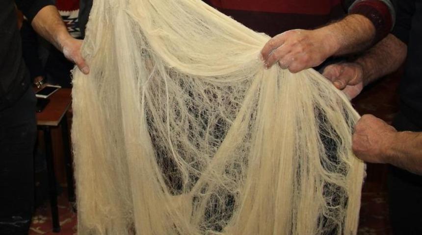 bu helvayı yapmak için kar yağmasını bekliyorlar!