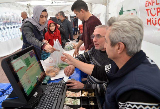 Başkent'te tanzim satışta 2 günde 150 ton sebze satıldı