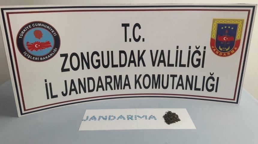 Jandarma&rsquo;dan uyuşturuculara ge&ccedil;it yok