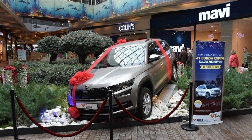 41 Burda, m&uuml;şterisine l&uuml;ks cip kazandırdı