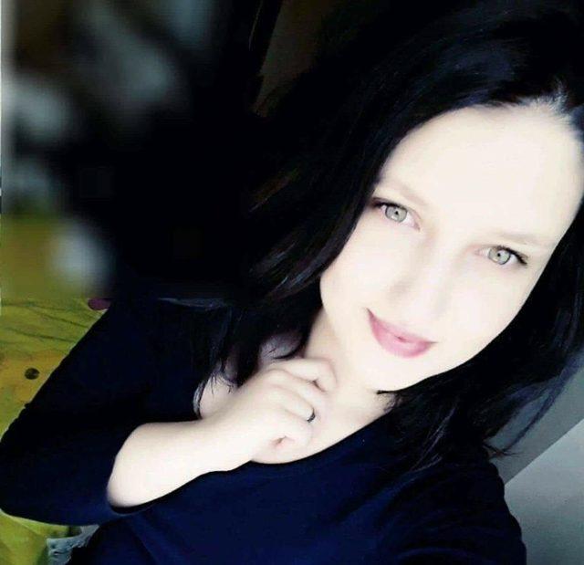 Balkondan iple inip evden ka&ccedil;an Selin den haber yok 2