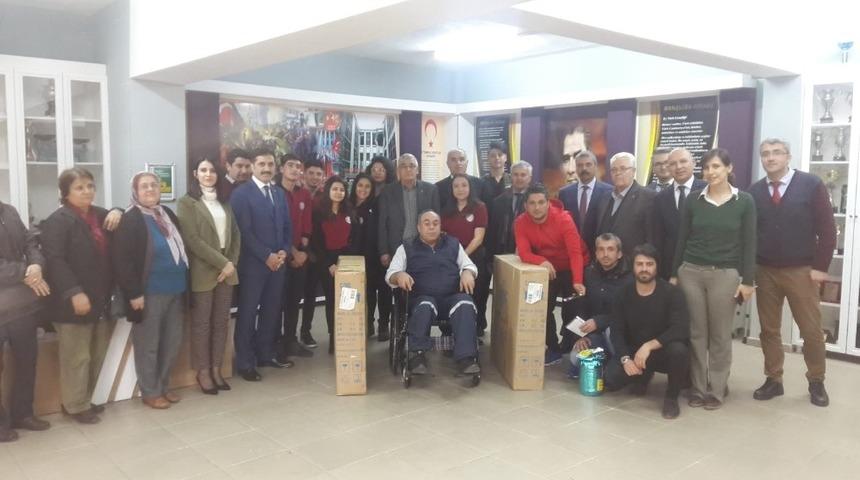 Kermes geliri tekerlekli sandalye oldu