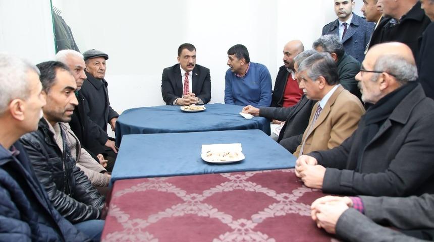 G&uuml;rkan, Hekimhanlılar Derneği&rsquo;ni ziyaret etti