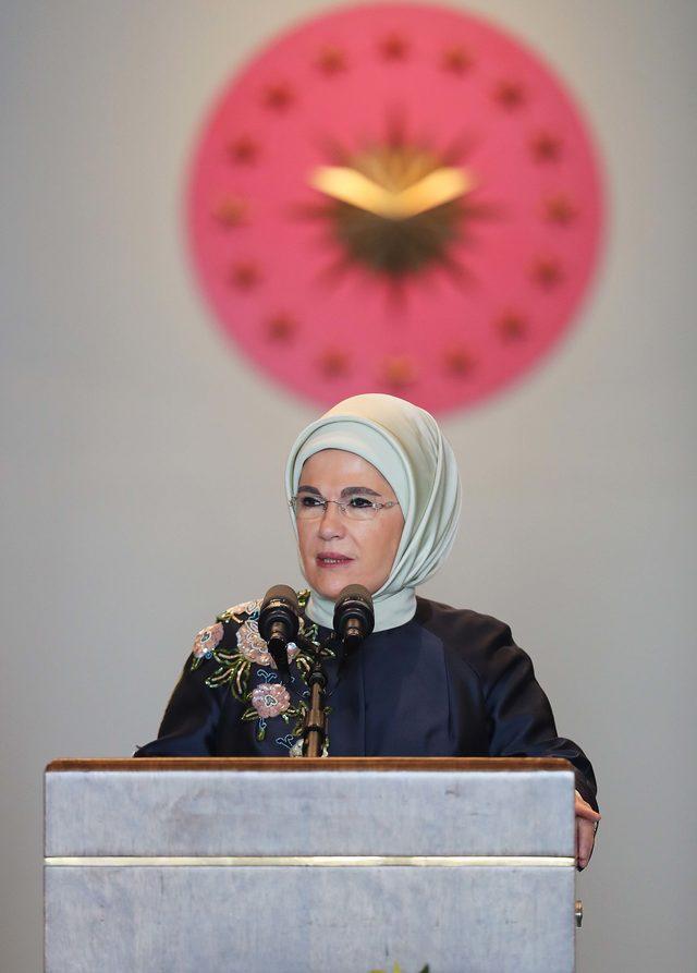 Emine Erdoğan'dan yabancı misyon şeflerinin eşlerine yemek