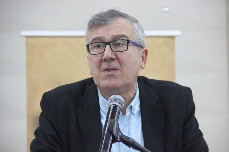 Prof. Dr. Genç: "Eğitim-Bir-Sen hem düşünen hem yapan insan olmanın neticesidir" G3