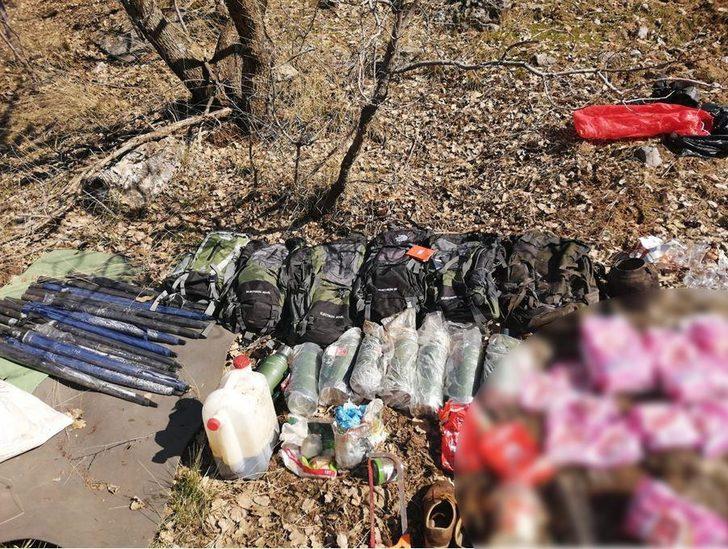 Teröristlerin sığınakları imha edildi  G1