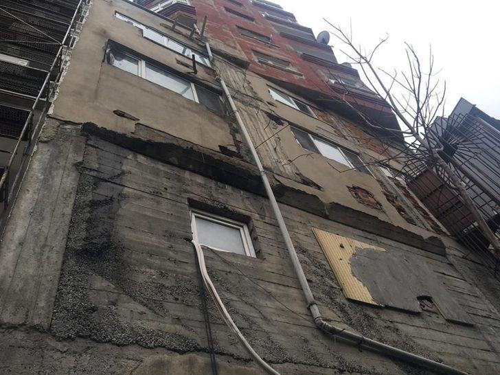 Bağcılar'da göreni şaşkına çeviren bina  G1