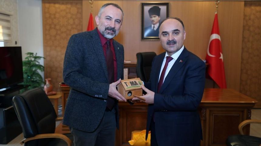 TEMA Vakfı Kayseri Temsilciliği Y&ouml;netimi, Kayseri Valisi Şehmus G&uuml;naydın&rsquo;ı makamında ziyaret etti