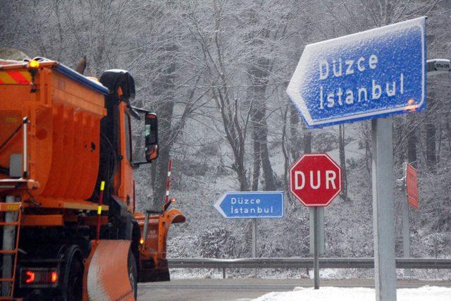 Bolu Dağı'nda kar ve sis