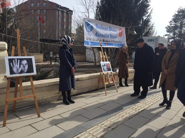 Özgecan Aslan anısına resim sergisi açıldı