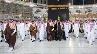 Veliaht Prens Kabe'nin çatısına çıktı!