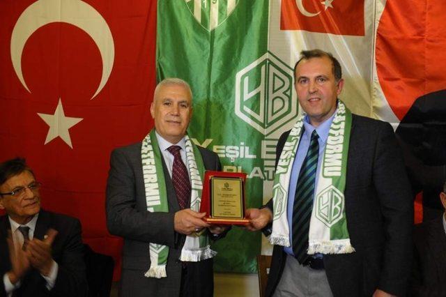 Bozbey : Stadyumun ismini Bursalı ve Bursasporlular belirleyecek