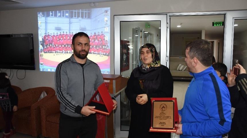 G&uuml;reş aileleri bir araya geldi