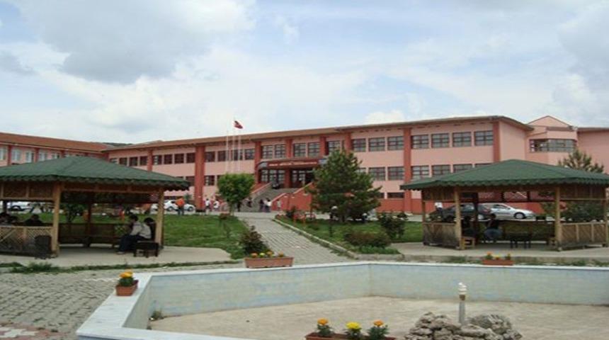 Simav MYO ile D&uuml;nya G&ouml;z Hastanesi arasında iş birliği protokol&uuml;