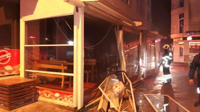 Restoranda doğal gaz patlaması iş yeri sahibini hastanelik etti