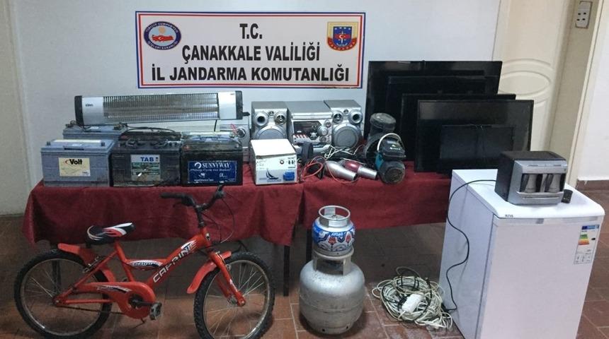 &Ccedil;anakkale&rsquo;de hırsızlık: 4 g&ouml;zaltı