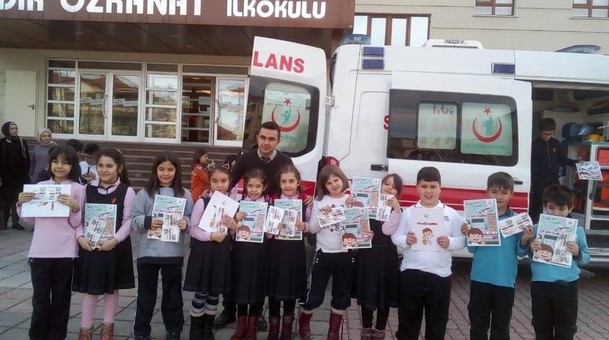 Kütahya’da ‘Minik 112’ ekibinden öğrencilere eğitim