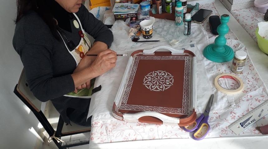 Burhaniyeli kadınlar evlerini süsleyecek