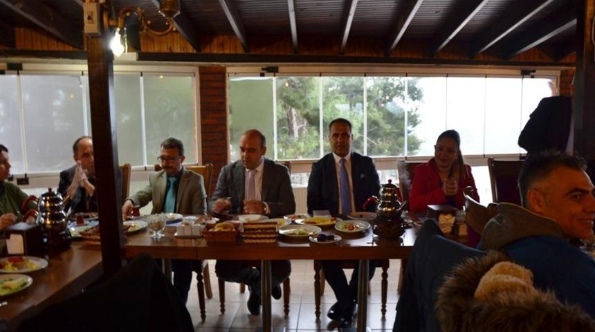 Biga&rsquo;da başarılı sporcular &ouml;d&uuml;llendirildi