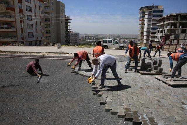 Karaköprü’de bir yılda 60 kilometre yeni yol yapıldı