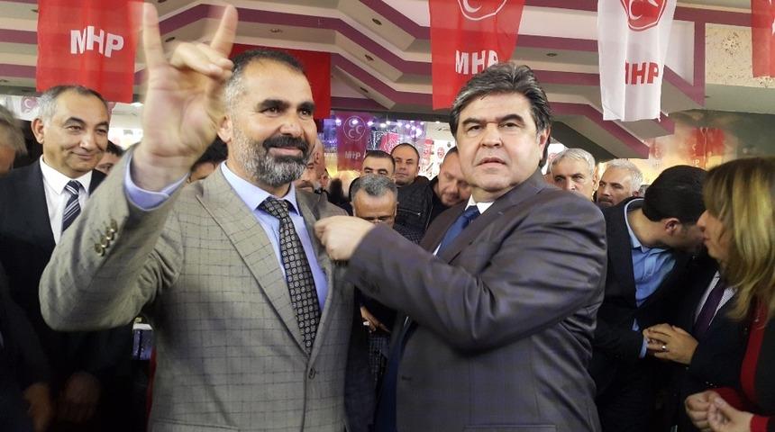 İYİ Parti&rsquo;den 15 y&ouml;netici MHP&rsquo;ye ge&ccedil;ti