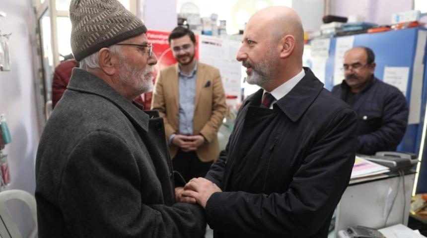 Vatandaşlardan &Ccedil;olakbayrakdar&rsquo;a hizmet teşekk&uuml;r&uuml;