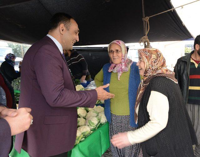 Atsız Afşın aracı oldu semt pazarı sorunu çözüldü