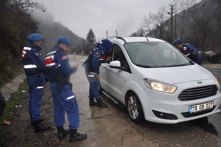 Jandarmadan sevgililer günü sürprizi G3