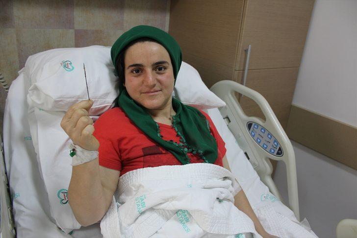 Tam 15 santimetre! Karnından 26 yıl sonra çıkarıldı G4