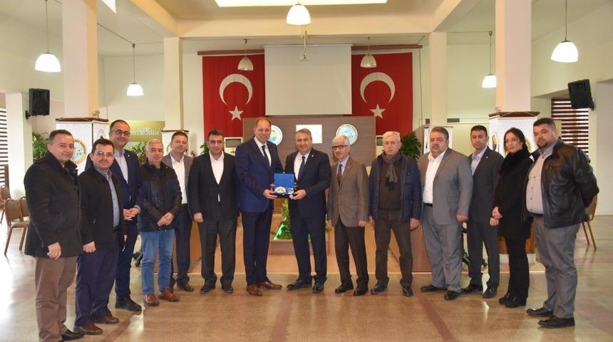 Cumhur İttifakının adayı &Ccedil;er&ccedil;i destek turunda