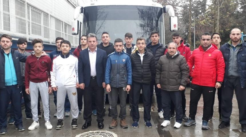 G&uuml;reş&ccedil;iler mudanya yolunda