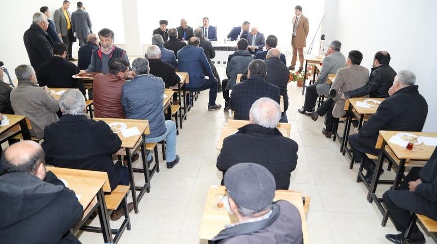 Başkan G&uuml;rkan Galericiler Sitesi esnafları ile bir araya geldi