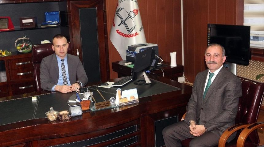 Ağrı Önder İmam Hatipliler Derneği’nden eğitime destek