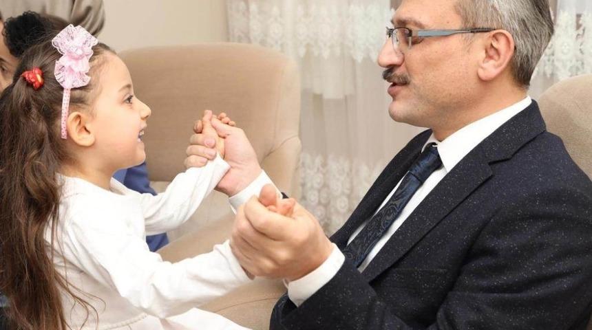 Ekinci çifti, şehit ve gazi ailelerini ziyaret etti