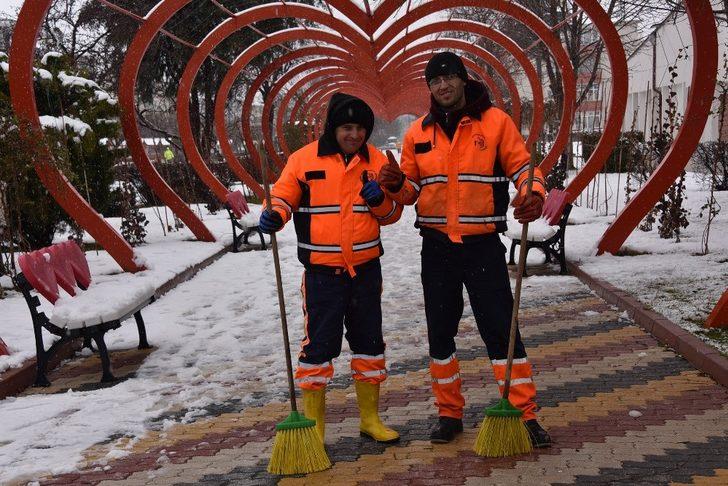 Sevgililer Günü’nde kalpler Sevgi Yolu’nda birleşti G4