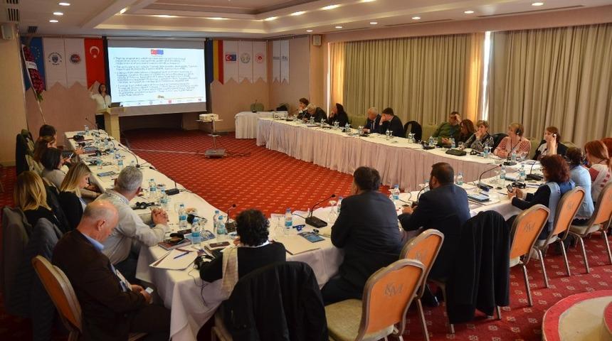 &lsquo;Şehir Eşleştirme&rsquo; projesi başlangı&ccedil; toplantısı Kuşadası&rsquo;nda yapıldı