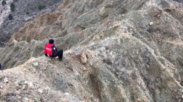 Çankırı'da dağda mahsur kalan köpek bulunamadı