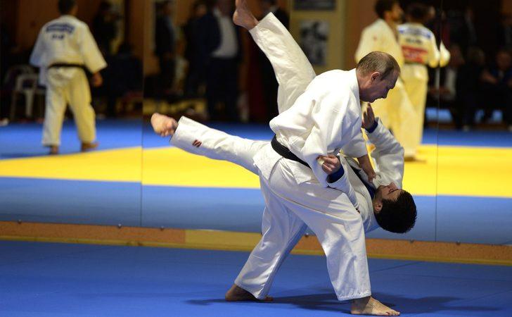 Putin Soçi zirvesinin ardından judo yaptı G2