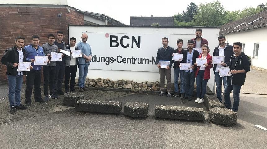 &Ouml;ğrenciler Avrupa&rsquo;da staj g&ouml;rd&uuml;